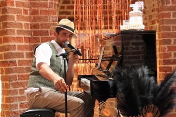 Tickets für Weihnachtlicher Salonabend Tangermünde am 19.12.2025 - Karten kaufen